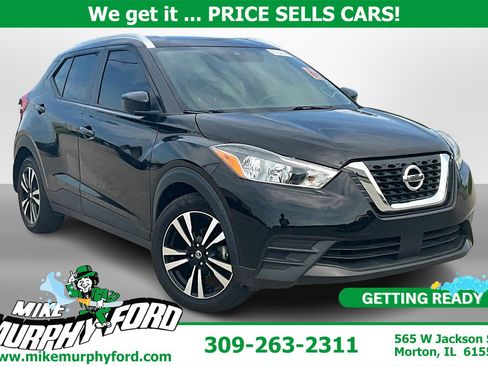 Used 2020 Nissan Kicks SV image 1
