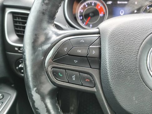 Used 2019 Jeep Cherokee Trailhawk w/ Comfort & Convenience Group AWD/4WD image 30