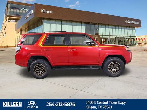 Used 2023 Toyota 4Runner 40th Anniversary SE image 8