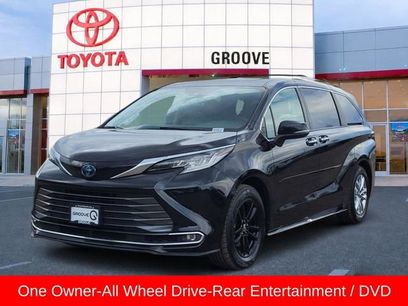 Used 2022 Toyota Sienna Limited