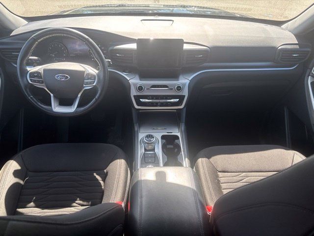 Used 2021 Ford Explorer XLT w/ Class III Trailer Tow Package AWD/4WD image 16