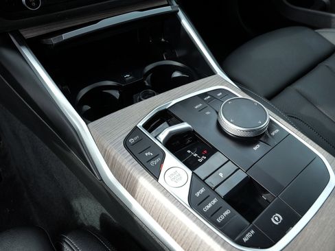 Used 2025 BMW 330i xDrive Sedan image 25