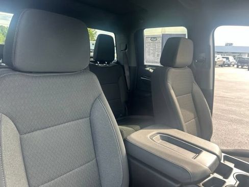 Used 2024 Chevrolet Silverado 1500 LT AWD/4WD image 44