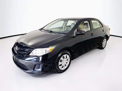 Used 2011 Toyota Corolla LE FWD image 3