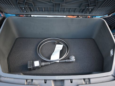 Used 2019 Audi e-tron Premium Plus image 27