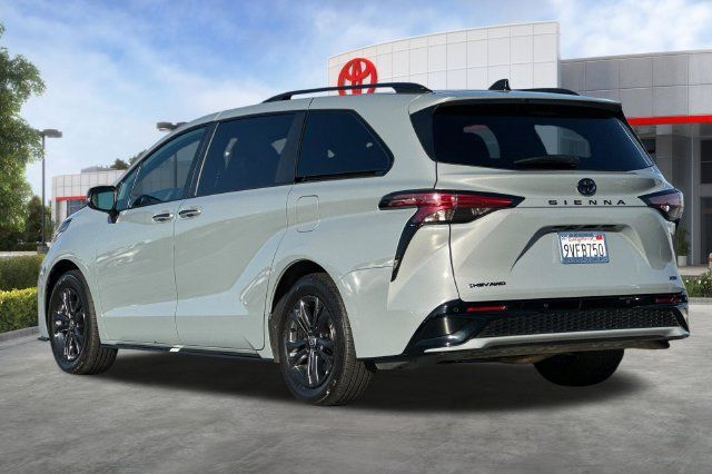 Certified 2025 Toyota Sienna XSE w/ XSE Premium Package AWD/4WD image 7