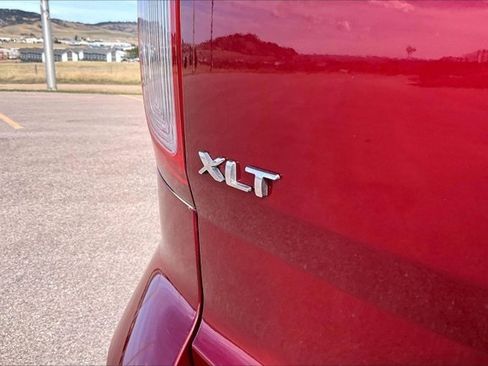 Used 2014 Ford Explorer XLT w/ Equipment Group 202A AWD/4WD image 24