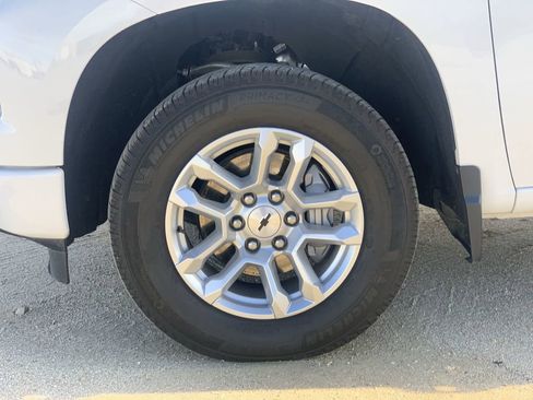 Certified 2024 Chevrolet Silverado 1500 RST AWD/4WD image 31