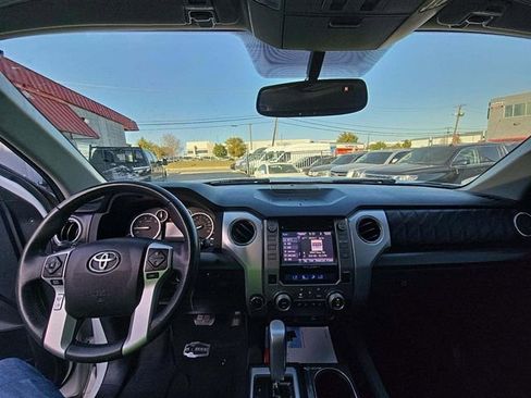 Used 2016 Toyota Tundra Platinum image 10
