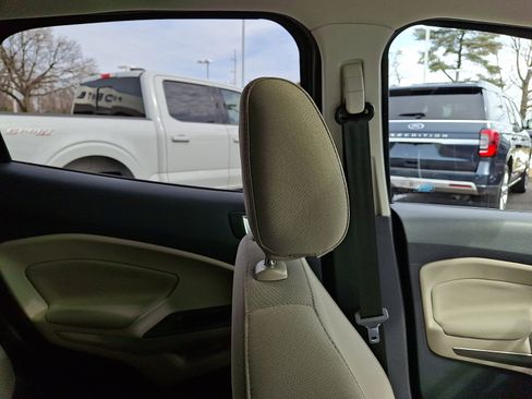 Certified 2018 Ford EcoSport SE w/ SE Convenience Package image 13