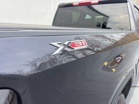 Used 2024 GMC Sierra 1500 Elevation w/ X31 Off-Road Package AWD/4WD image 11