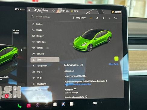 Used 2023 Tesla Model 3 Standard Range image 30