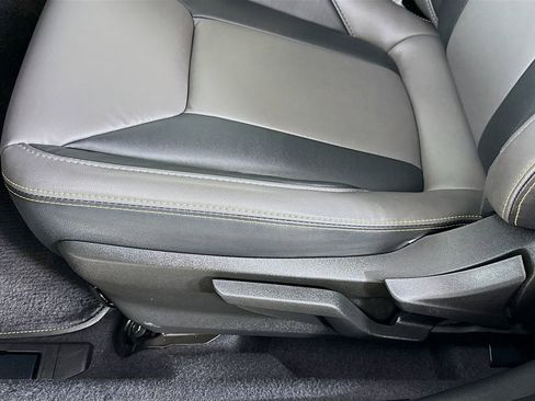 Used 2021 Subaru Crosstrek 2.5i Sport w/ Moonroof Package AWD/4WD image 21