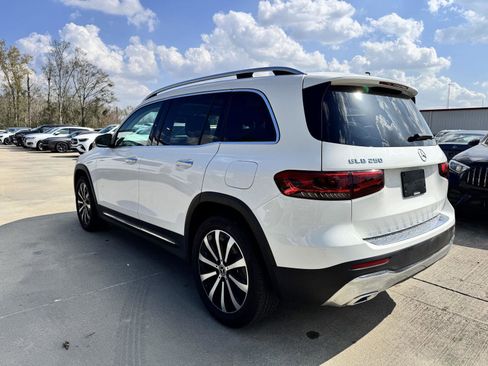 Certified 2022 Mercedes-Benz GLB 250 GLB 250 w/ Premium Package image 20