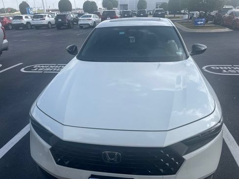 Used 2023 Honda Accord Sport image 2
