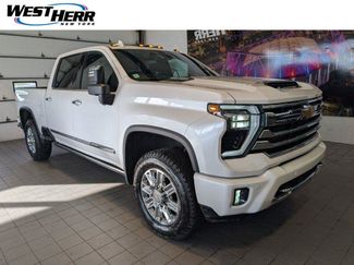 Used 2024 Chevrolet Silverado 2500 High Country w/ Technology Package AWD/4WD video 1