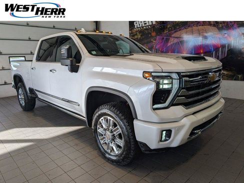 Used 2024 Chevrolet Silverado 2500 High Country w/ Technology Package AWD/4WD image 1