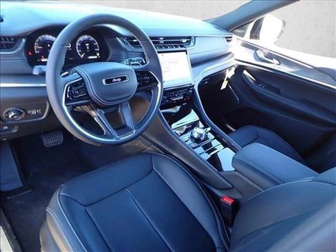 New 2025 Jeep Grand Cherokee Overland w/ Trailer Tow Package image 11