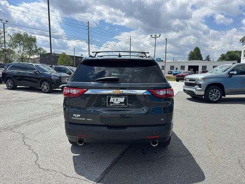 Used 2021 Chevrolet Traverse LT w/ LT Premium Package AWD/4WD image 7