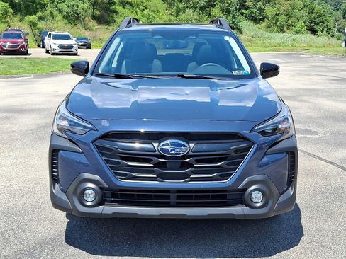 Used 2025 Subaru Outback Onyx Edition AWD/4WD image 2