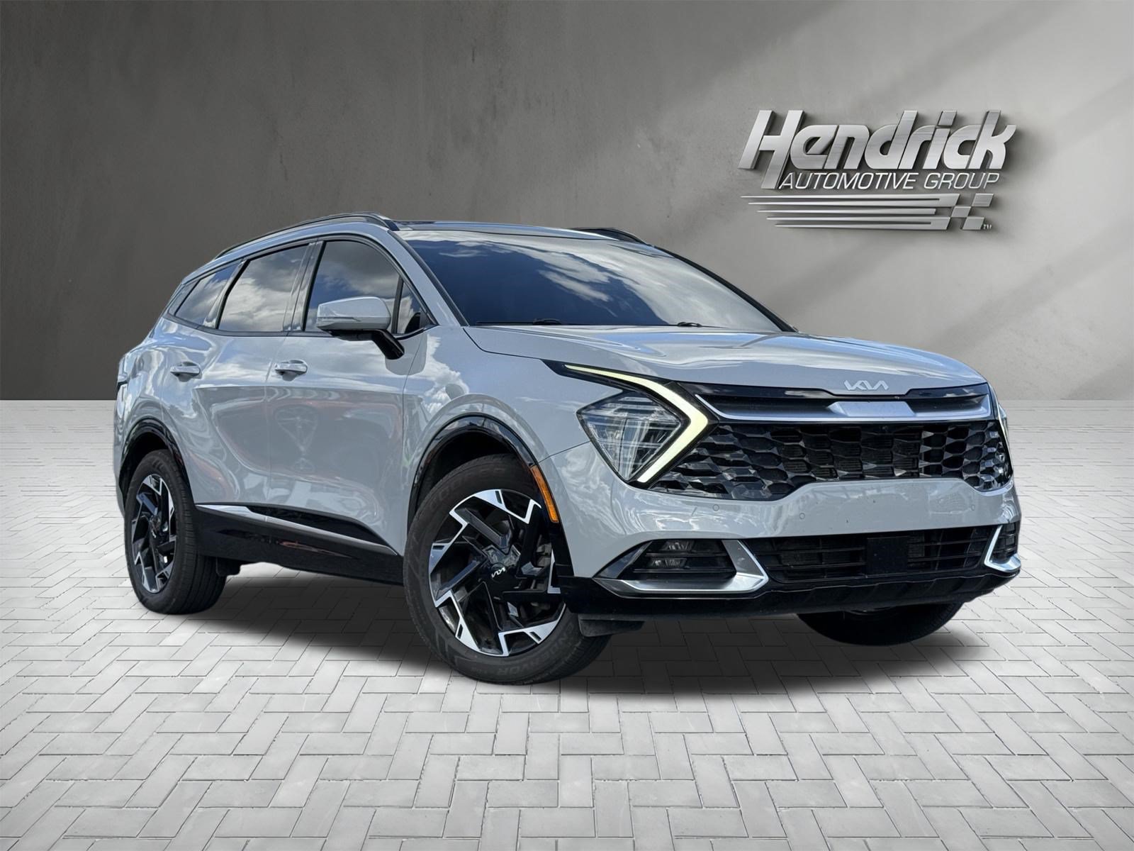 Used 2024 Kia Sportage SX AWD/4WD image 2