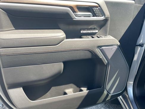 New 2026 Chevrolet Silverado 1500 High Country AWD/4WD image 14