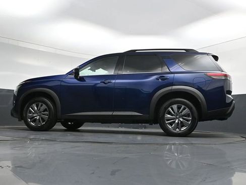 Used 2025 Nissan Pathfinder SV FWD image 36
