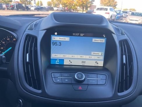 Used 2019 Ford Escape SE image 22