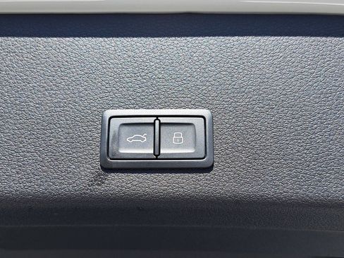 Certified 2024 Audi Q8 e-tron Premium AWD/4WD image 13