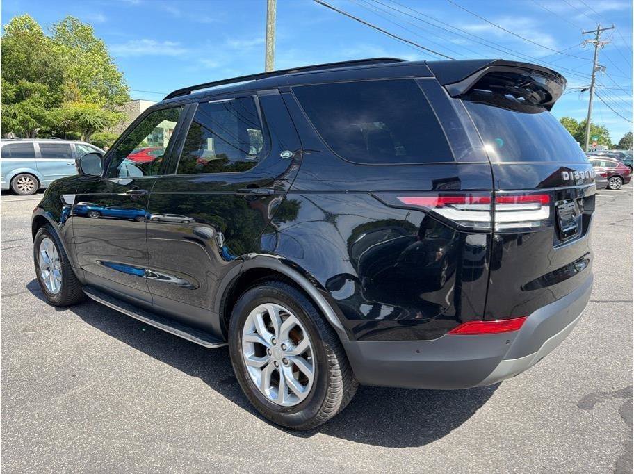 Used 2019 Land Rover Discovery SE AWD/4WD image 4