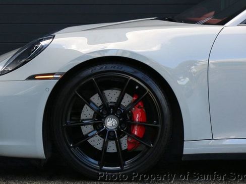 Used 2022 Porsche 911 Carrera 4S AWD/4WD image 12