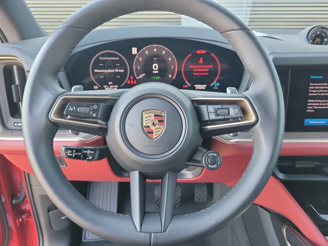 Certified 2025 Porsche Cayenne E-Hybrid AWD/4WD image 28