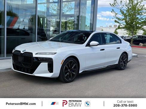 Used 2025 BMW i7 xDrive60 w/ Executive Package AWD/4WD image 1