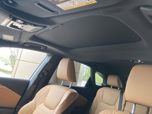 Used 2025 Lexus RX 350 Premium image 13