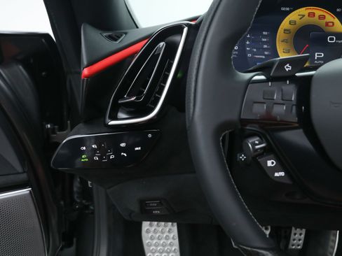 Certified 2025 Ferrari Roma Spider RWD image 38