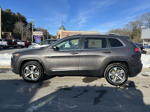 Used 2019 Jeep Cherokee Limited AWD/4WD image 2