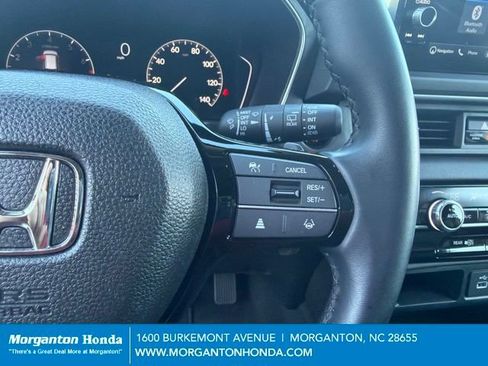 Used 2025 Honda Pilot Touring image 23