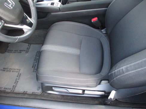 Used 2019 Honda Civic EX image 5