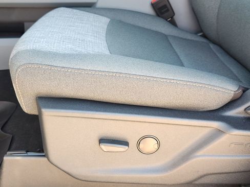 New 2026 Ford F250 XLT w/ XLT Premium Package image 21