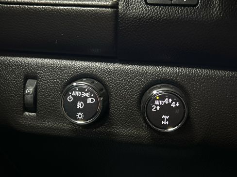 Used 2017 GMC Canyon Denali AWD/4WD image 14