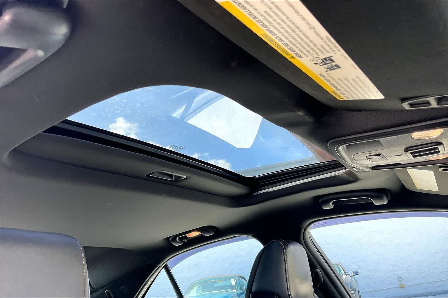 Used 2017 Cadillac ATS V w/ Luxury Package RWD image 30