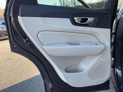 Used 2023 Volvo XC60 B5 Core