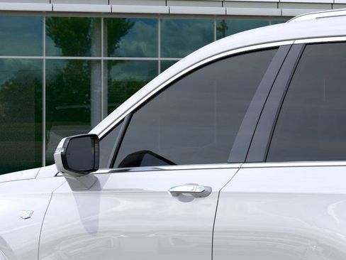 New 2025 Cadillac XT6 Luxury FWD image 12