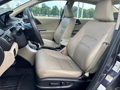 Used 2015 Honda Accord EX-L image 11