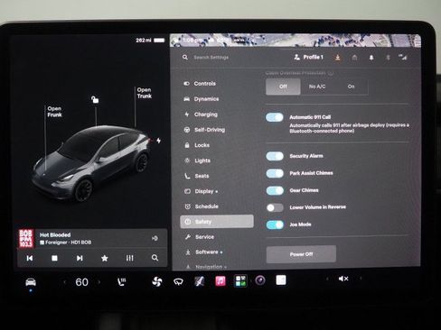 Used 2021 Tesla Model Y Long Range AWD/4WD image 32