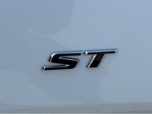 New 2026 Buick Envista Sport Touring w/ Convenience I Package FWD image 15
