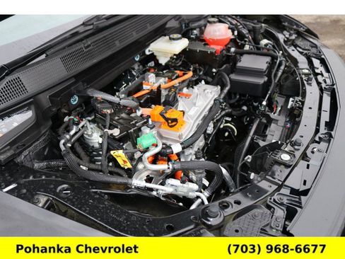 New 2026 Chevrolet Equinox EV LT image 32