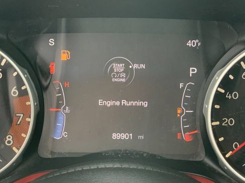 Used 2021 Jeep Compass Trailhawk AWD/4WD image 29