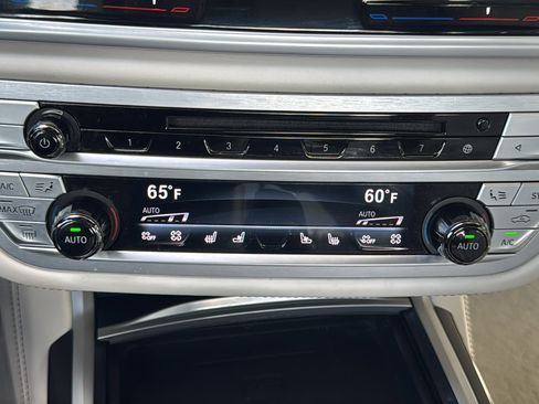 Used 2020 BMW 745e xDrive image 19