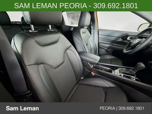 New 2026 Jeep Compass Latitude image 26